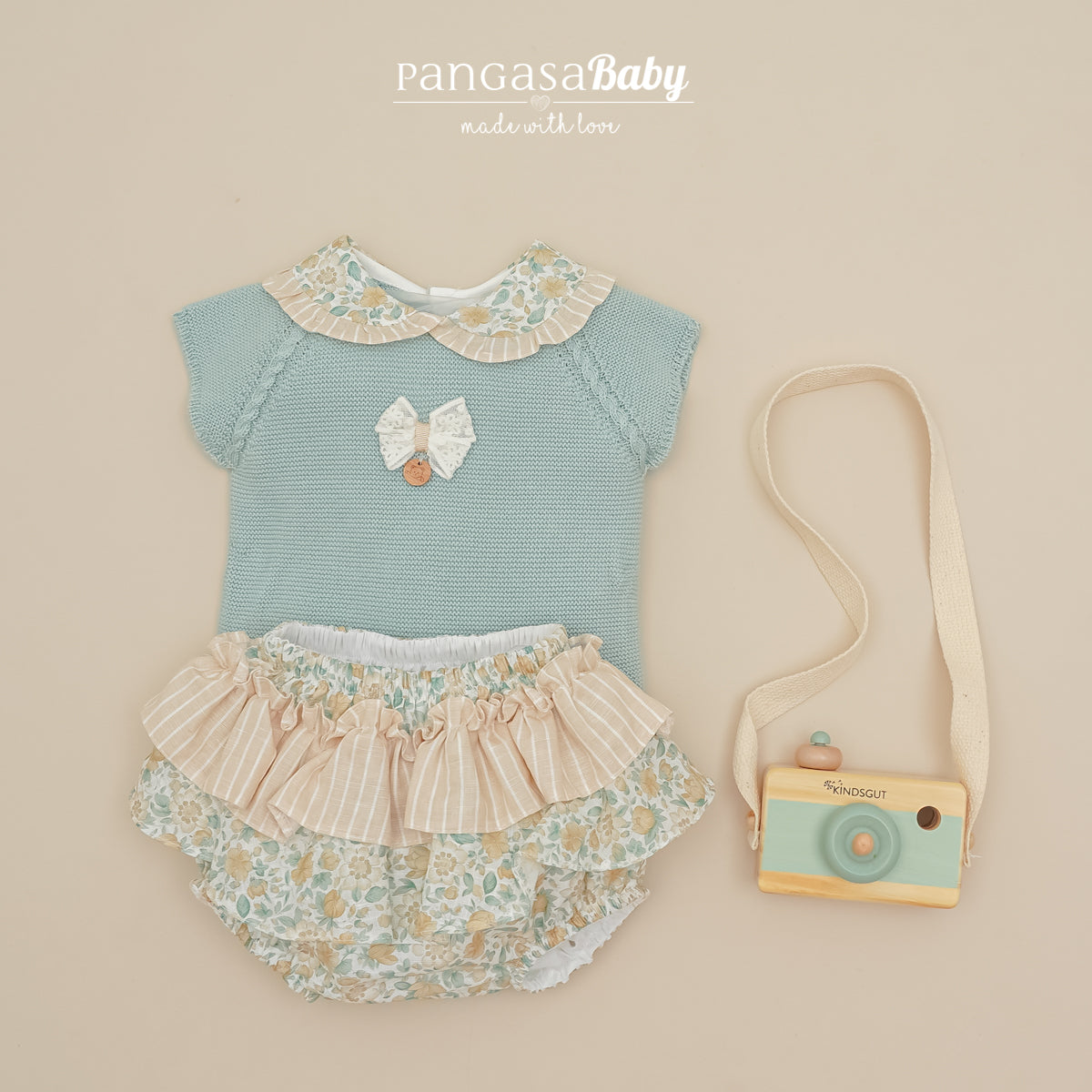 Conjunto camisola verde água e tapa fraldas floral da Pangasa