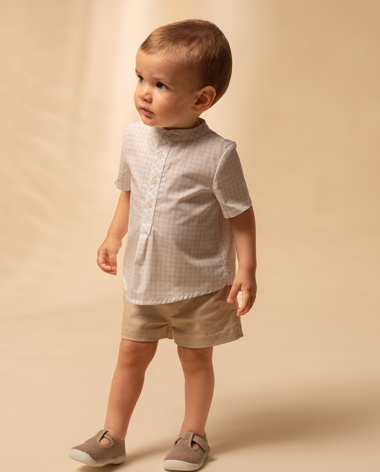 Conjunto camisa quadrados e calção sarga bege da Fina Ejerique "PINK"