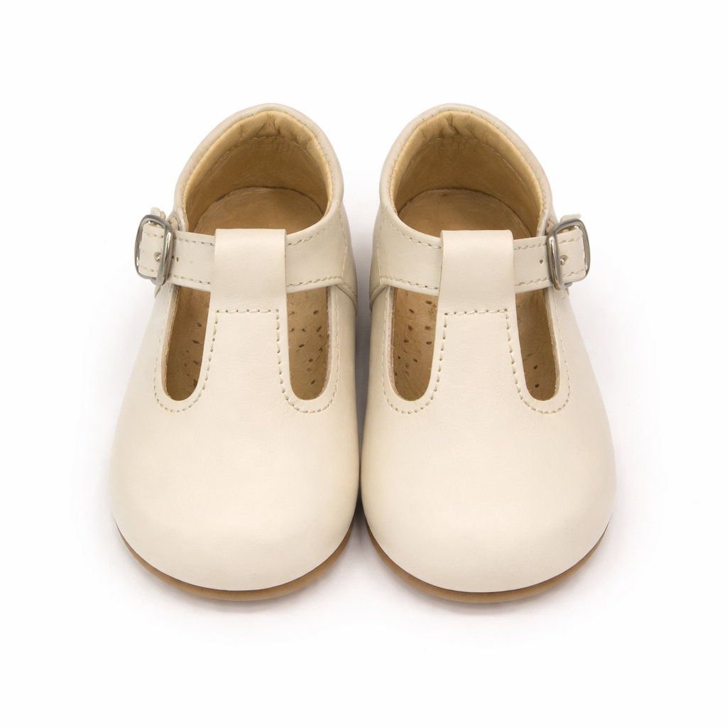 Sapatos pele com fivela da Mania do Pé