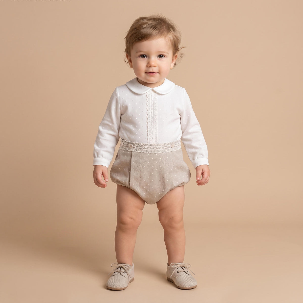 Conjunto blusa e calção em tule para cerimónia da Niseret