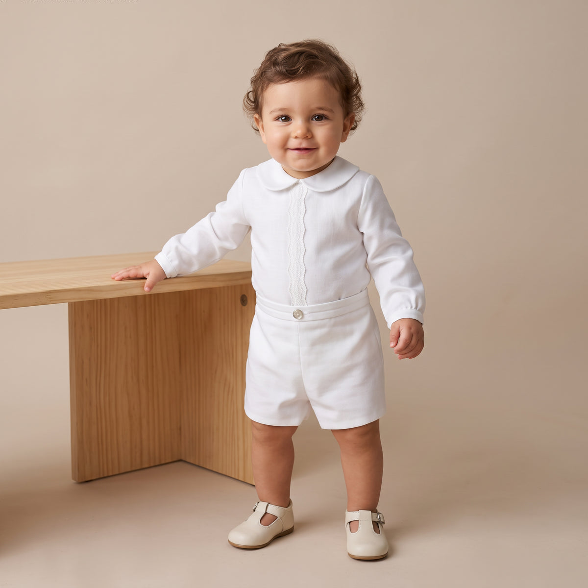 Conjunto blusa e calção em tule pérola para cerimónia da Niseret