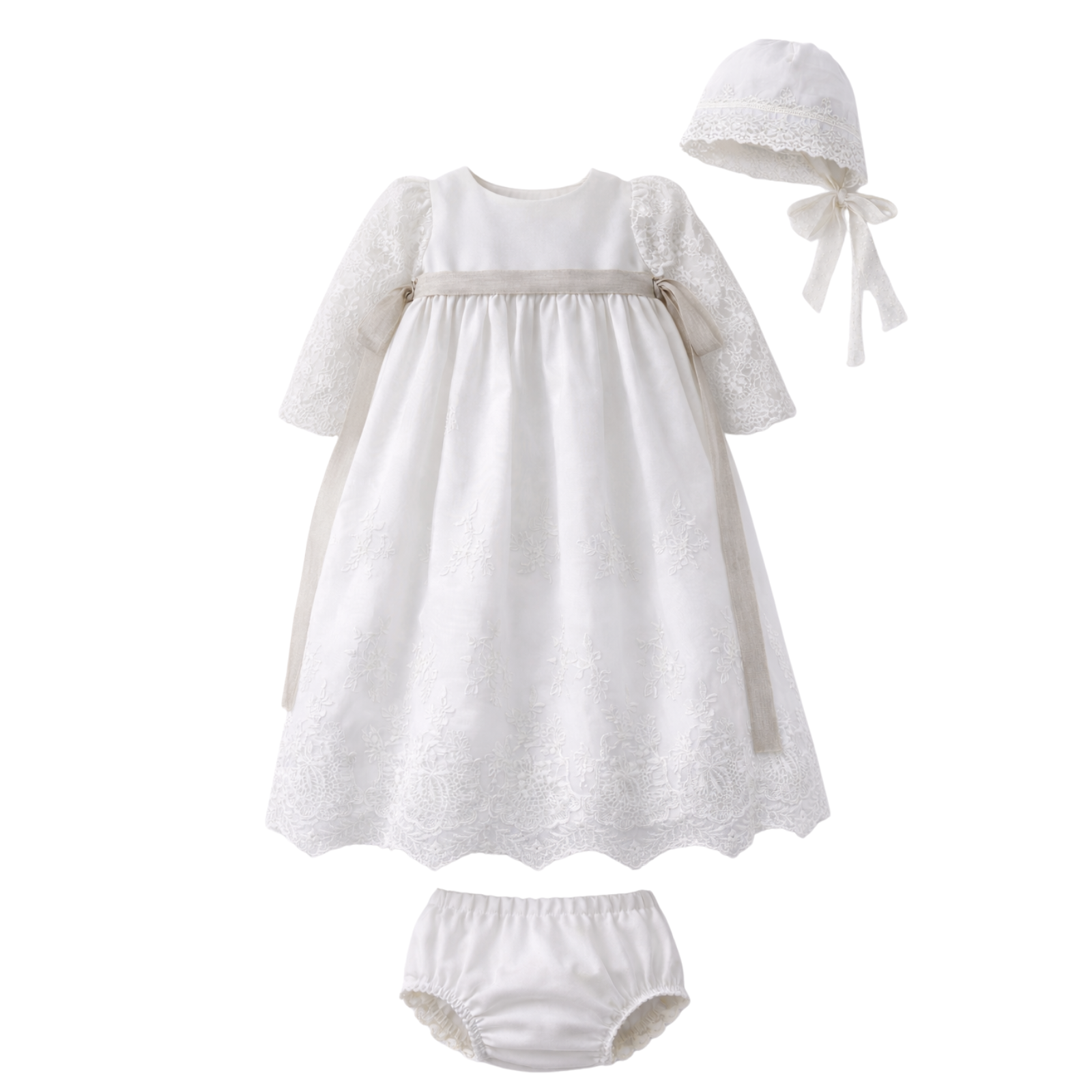 Fraldão e touca em linho bordado com faixa bege para cerimónia da Niseret