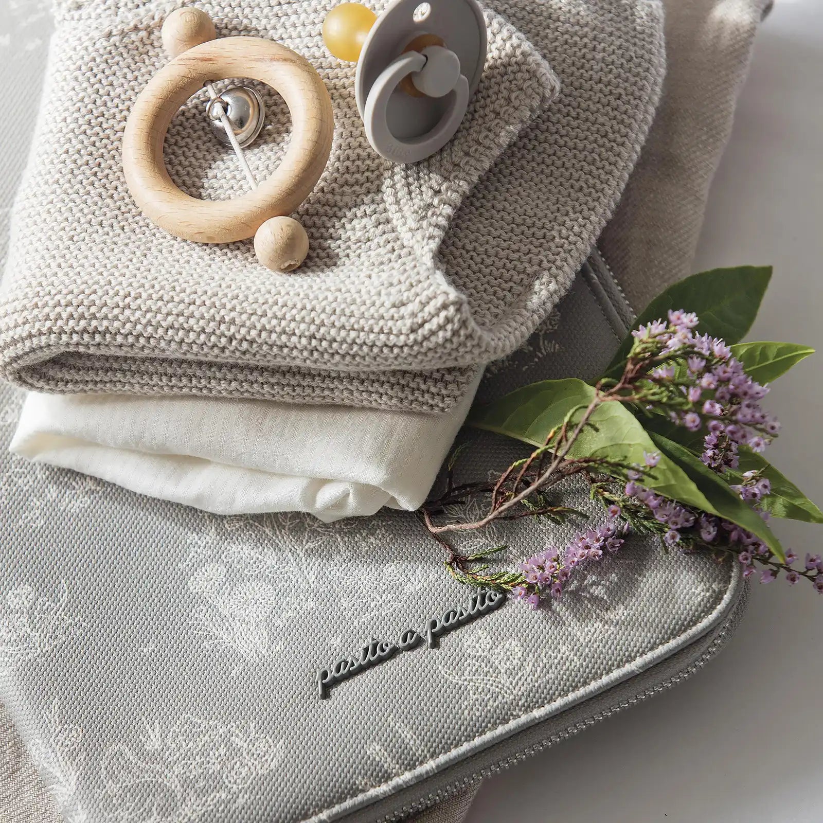 Toile-de-Jouy-Forest-Portadocumentos-Bebe_b-1