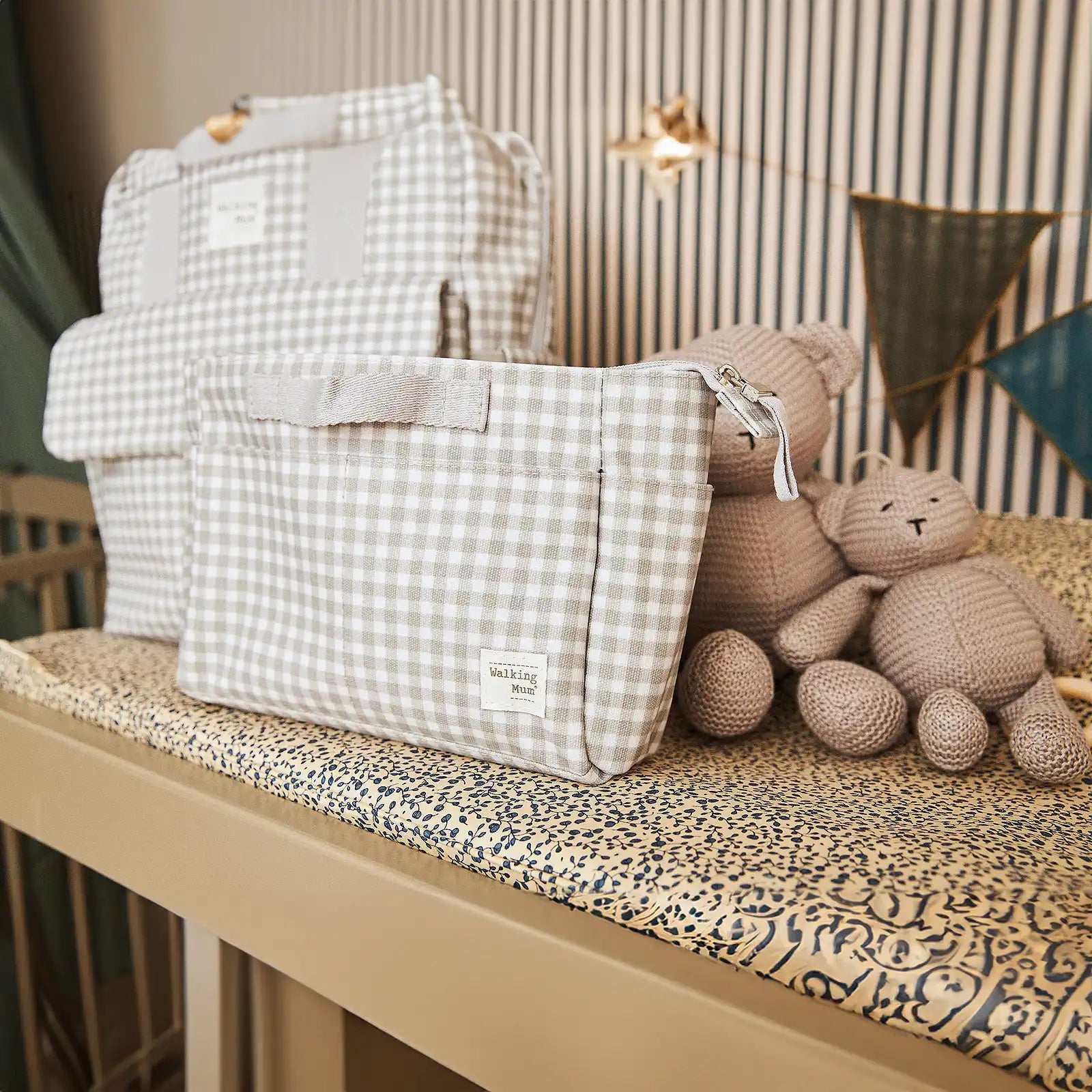 VICHY-GRIS-LOOK-NECESERMOCHILA2