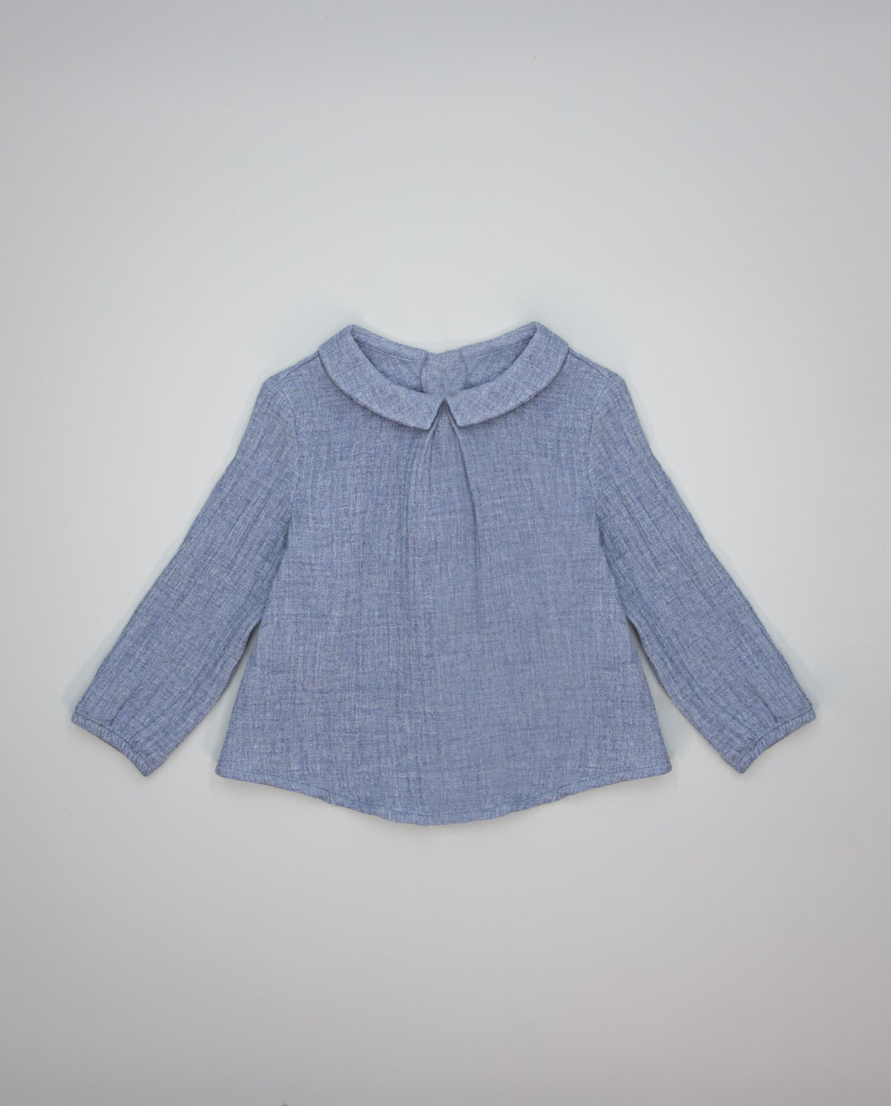 Conjunto camisa azul  e calção com alças da Fina Ejerique "Blue"