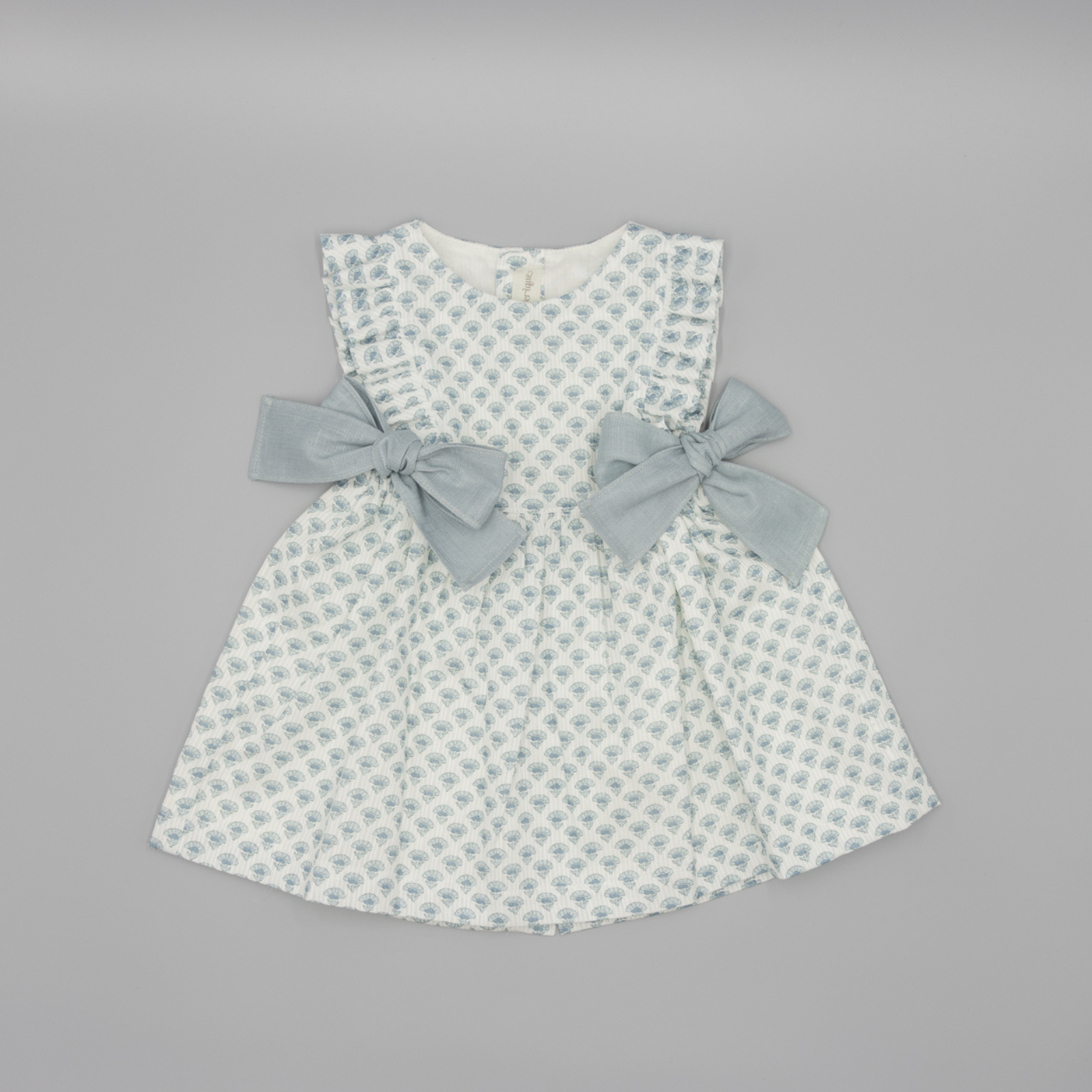 Vestido e tapa fraldas floral azul com laços da Fina Ejerique "BLUE"