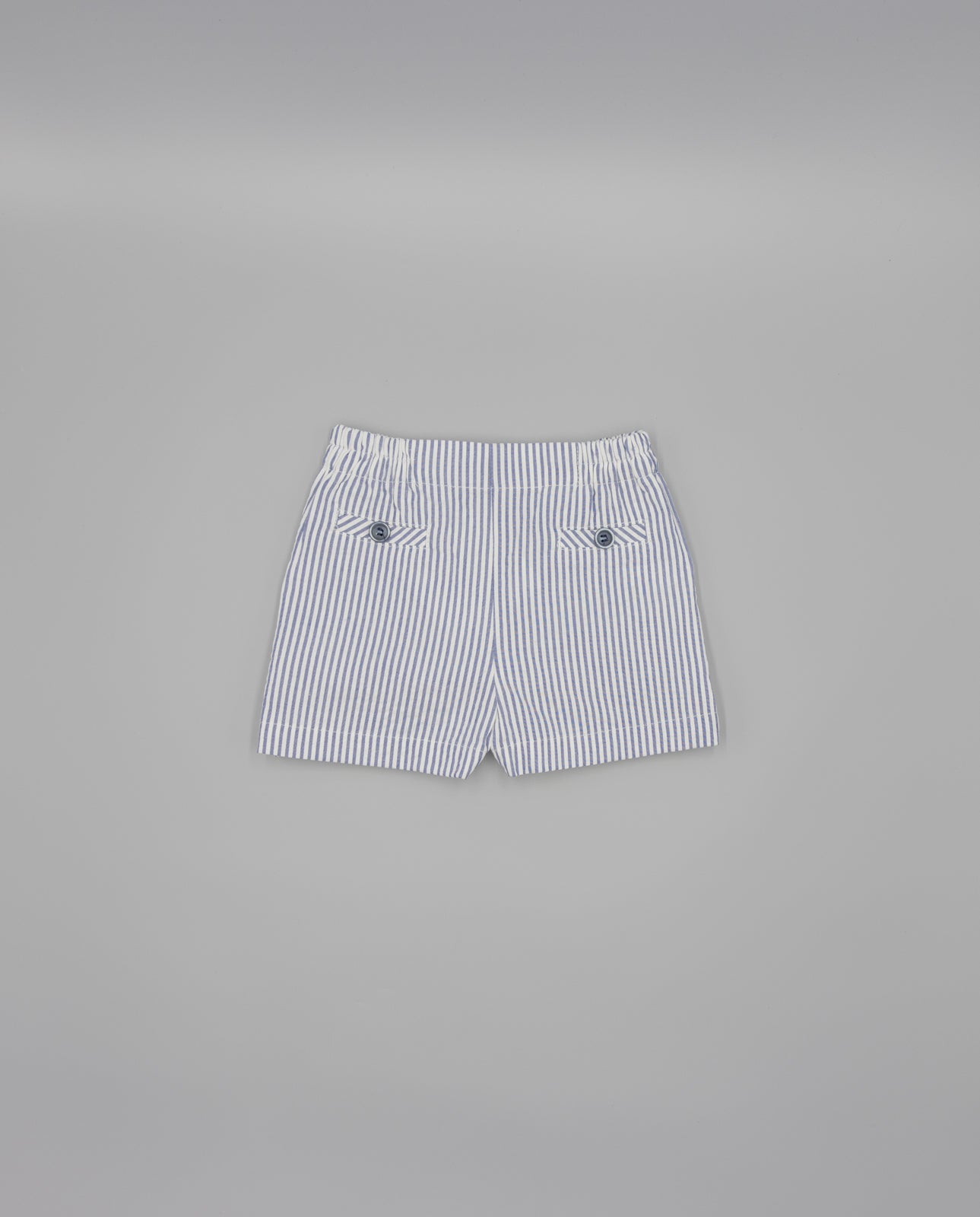 Conjunto camisa branca e calção azul marinho as riscas da Fina Ejerique "NAVY"