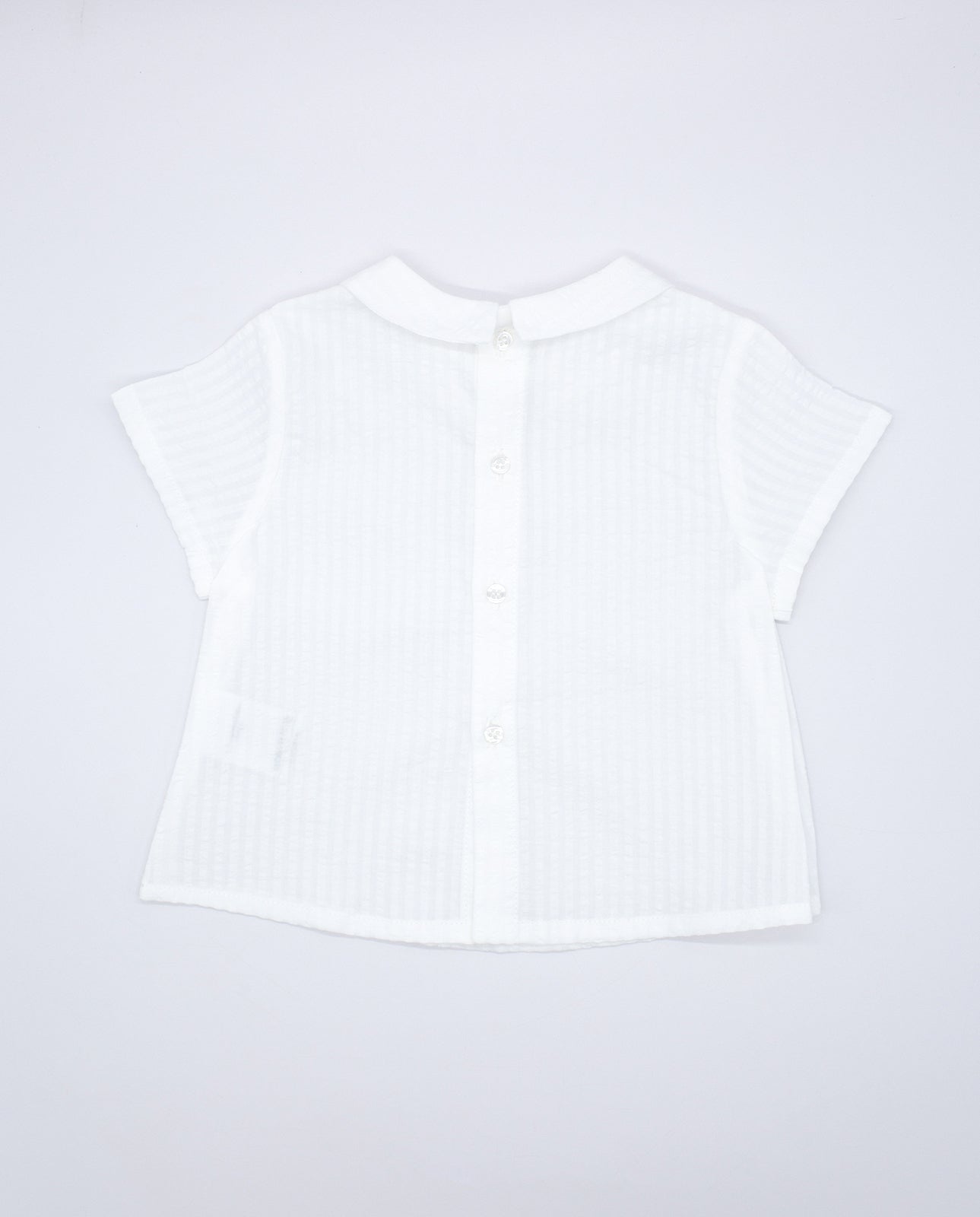 Conjunto camisa branca e calção azul marinho as riscas da Fina Ejerique "NAVY"