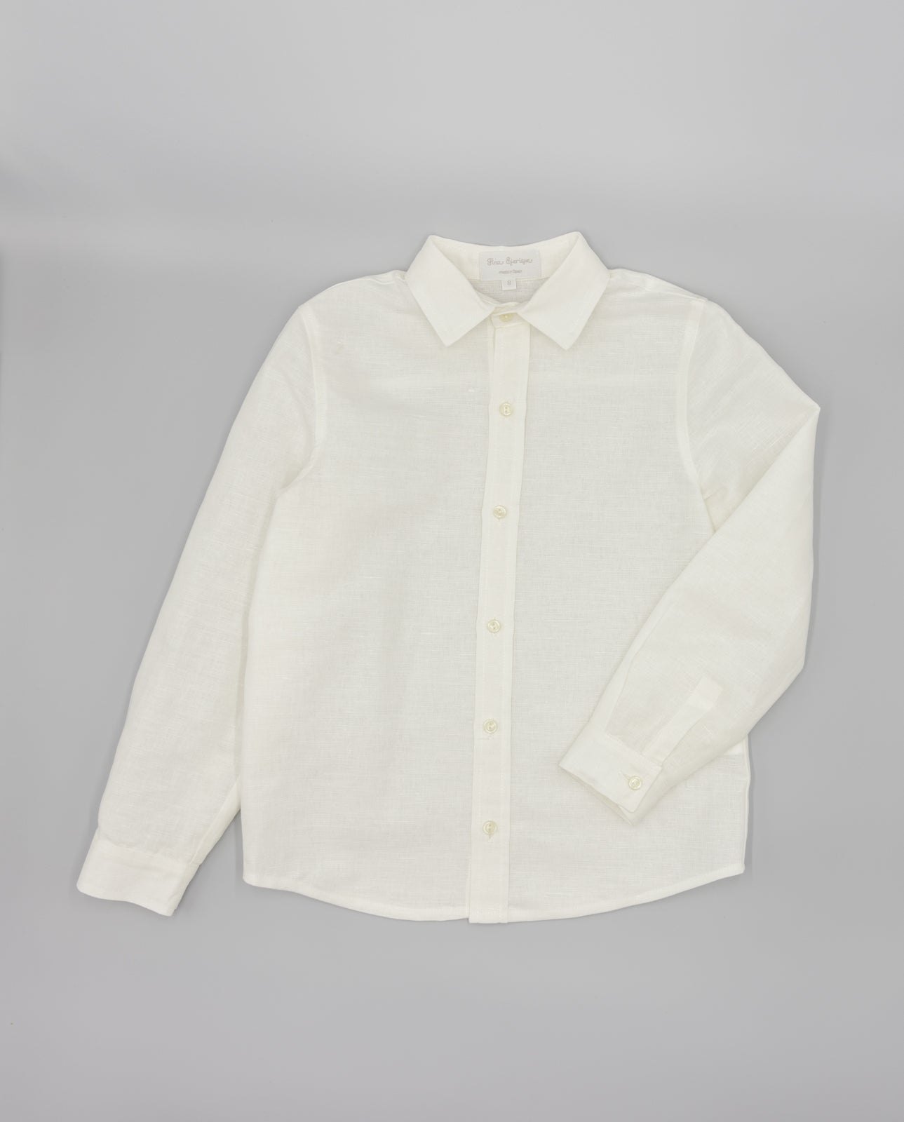 Camisa em linho pérola da Fina Ejerique