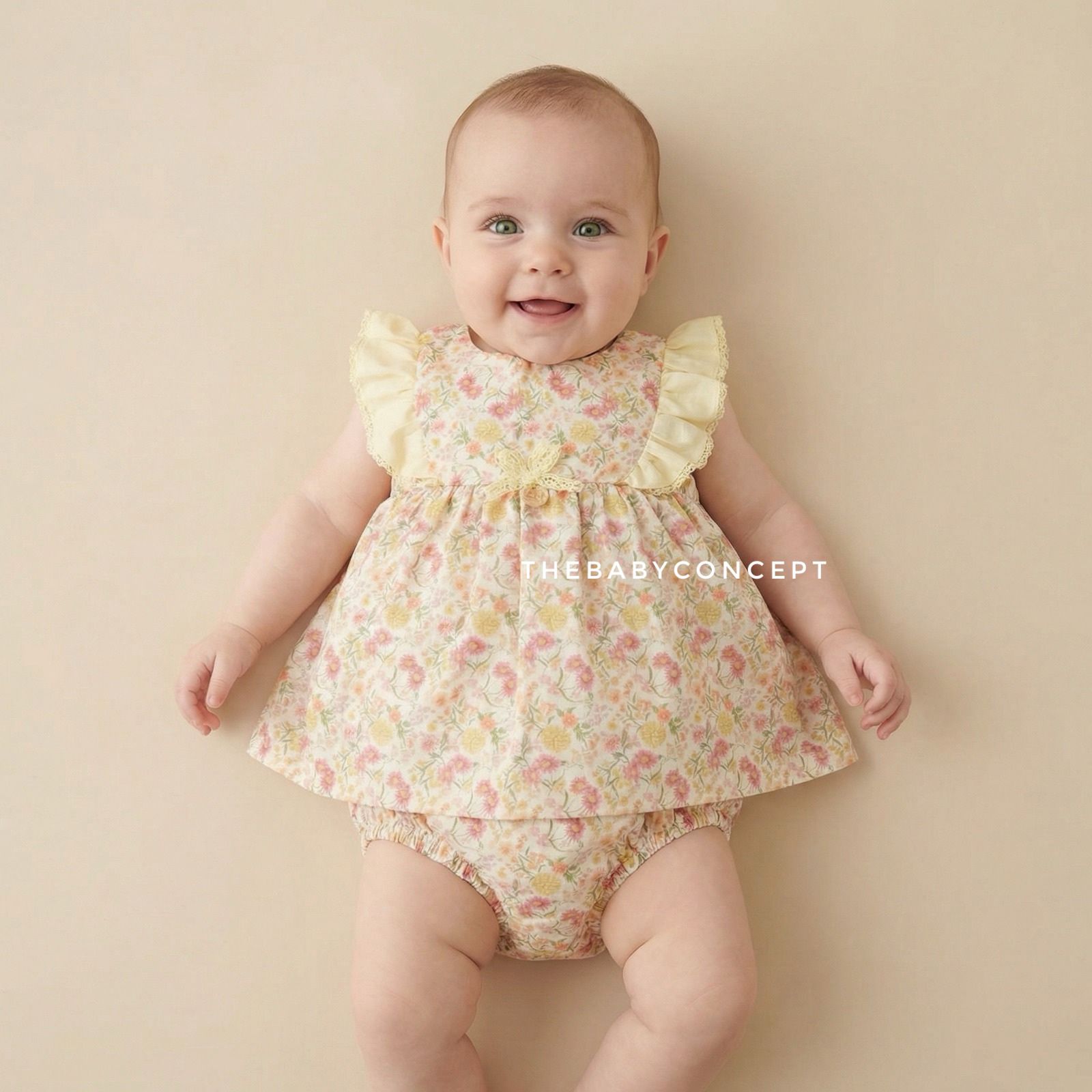 Vestido com estampado floral e tapa fraldas da Pangasa