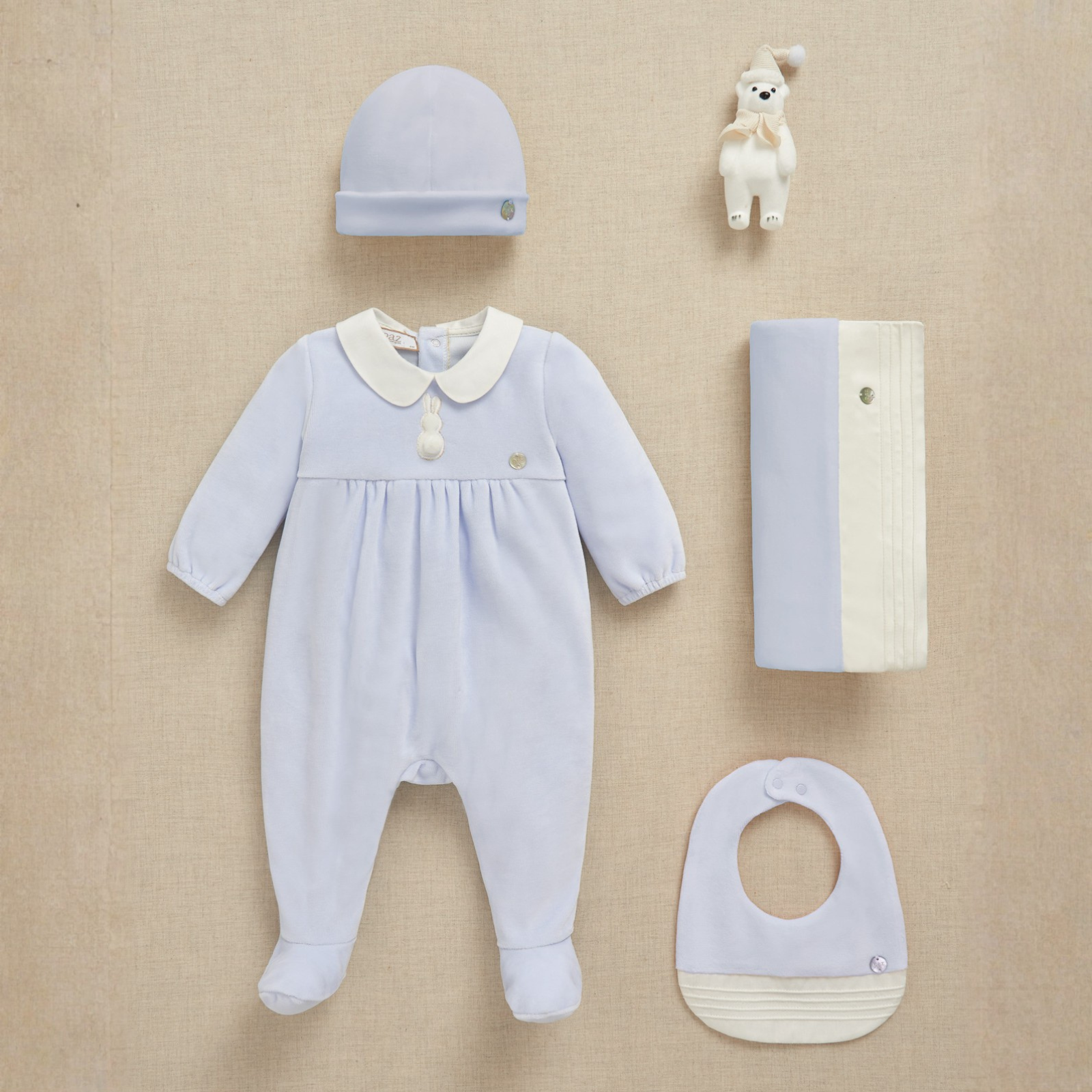 Babygrow laminado azul com gola branca menino da Paz Rodriguez "Ternura"