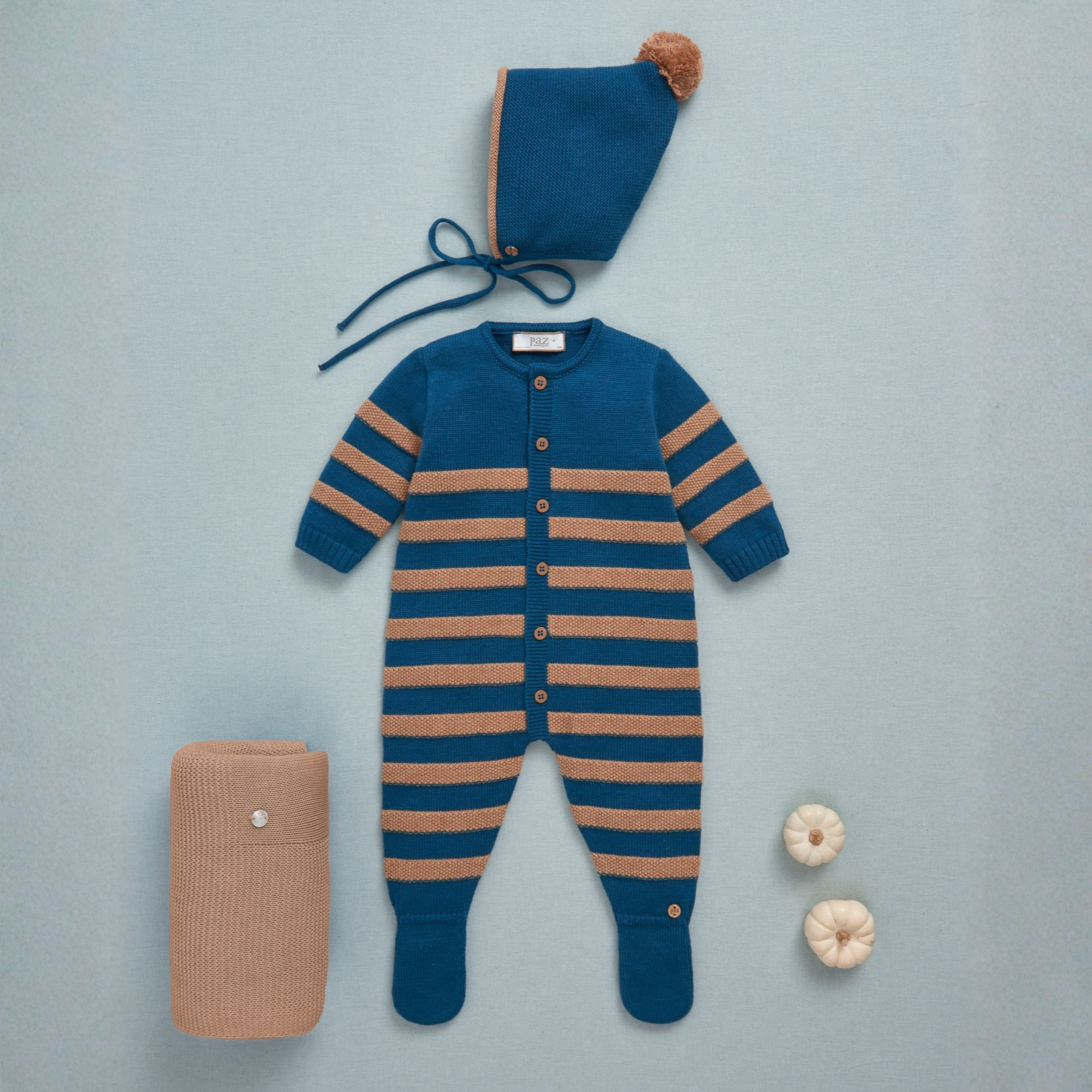 Babygrow azul e bege da Paz Rodriguez "Meiga"