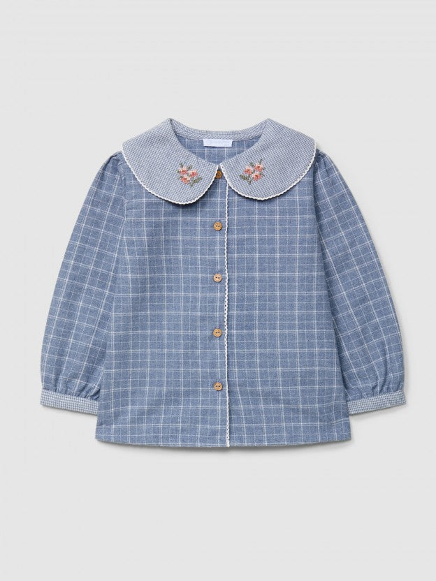 Blusa azul xadrez e micro-vichy da Laranjinha